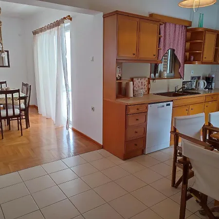 Thea Court Clio & Erato Apartments PalaiónTsiflíkion Zewnętrze zdjęcie