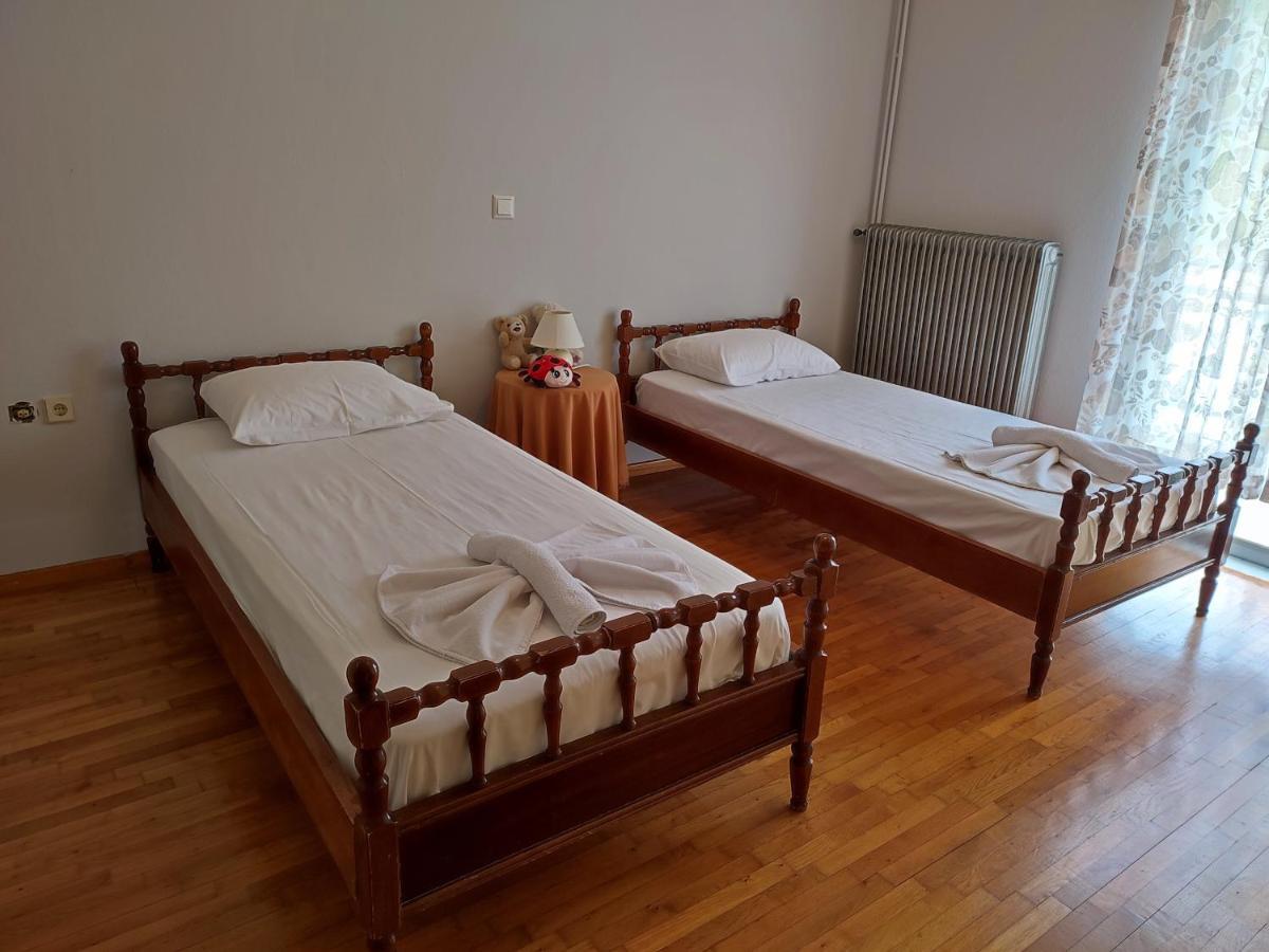 Thea Court Clio & Erato PalaiónTsiflíkion